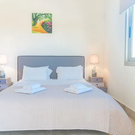 Daphne -sandy Beach Polis Villa Paphos